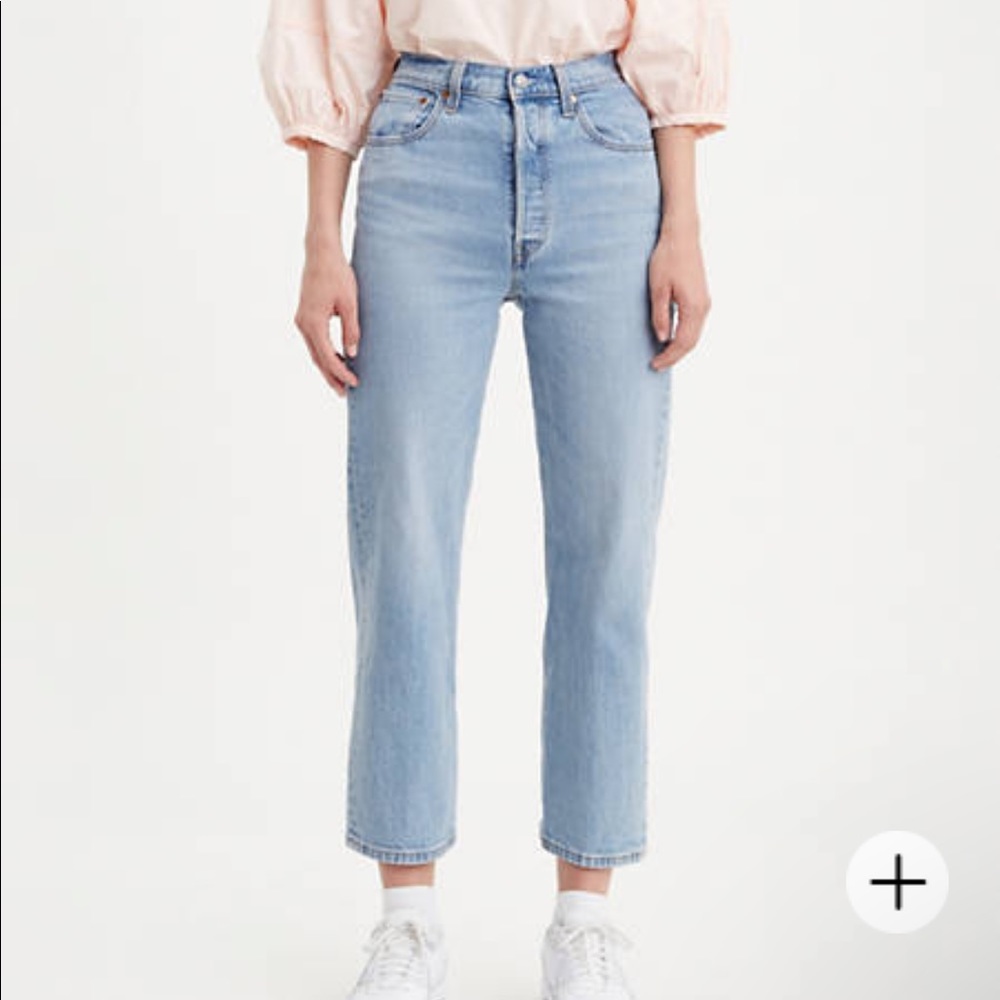 Levi’s Ribcage Straight Ankle Jeans